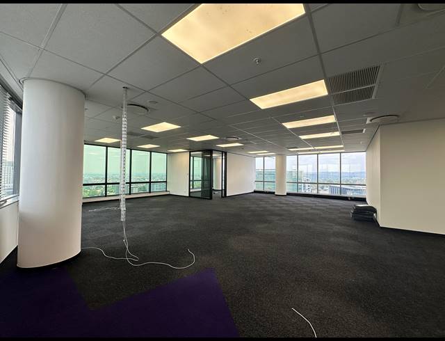 300M² OFFICE TO LET IN SANDTON CENTRAL
